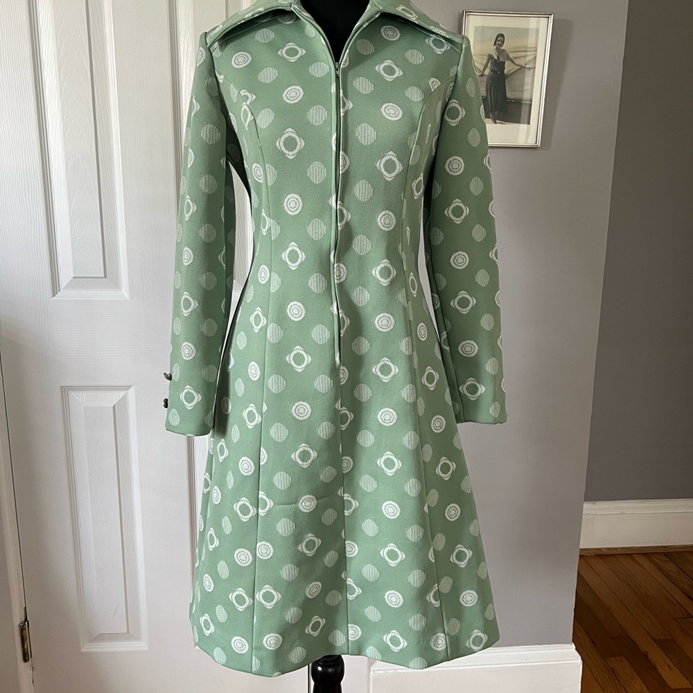 Vintage Lady Carol of New York mod dress